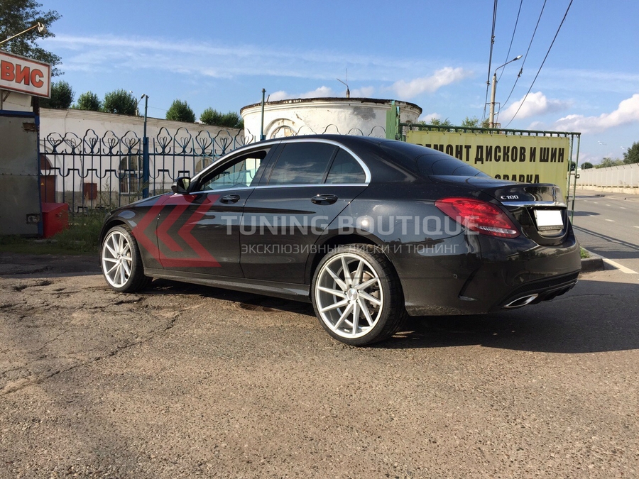 Mercedes C Class на 20" дисках Vossen CVT Silver Metallic фото 2